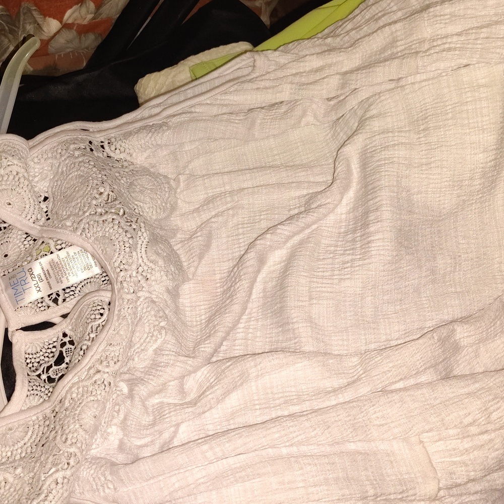 Women white shirt